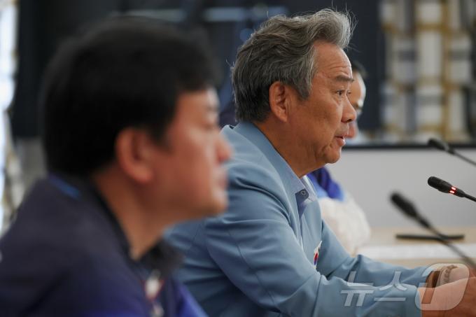 [사진] 올림픽 선수단 결산보고하는 이기흥 체육회장