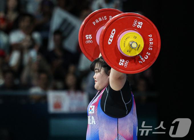 [사진] 박혜정 '가볍게 성공'