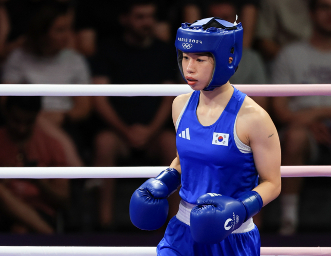 여자 복싱 돌메달리스트 임애지가 오는 12일 오전(한국시각)에 열리는 2024 파리올림픽 폐회식에서 남자 태권도 금매달리스트 박태준과 공동 기수를 맡는다. 사진은 4강전 경기를 앞둔 임애지. /사진=뉴스1