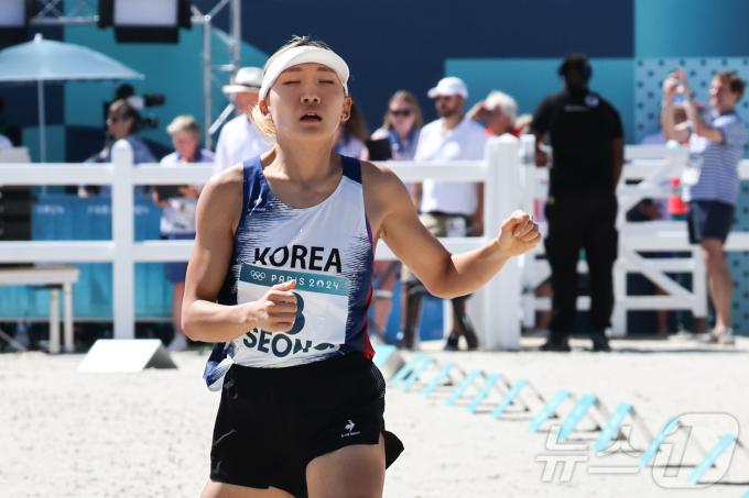 [사진] 한국 근대5종 동메달 쾌거