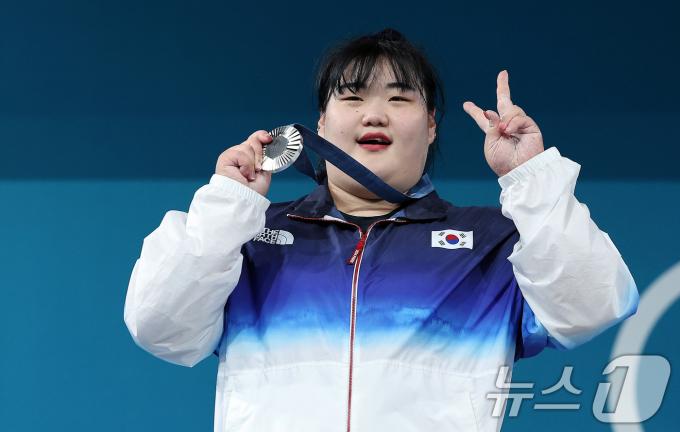 [사진] '포스트 장미란' 한국 신기록 세운 박혜정