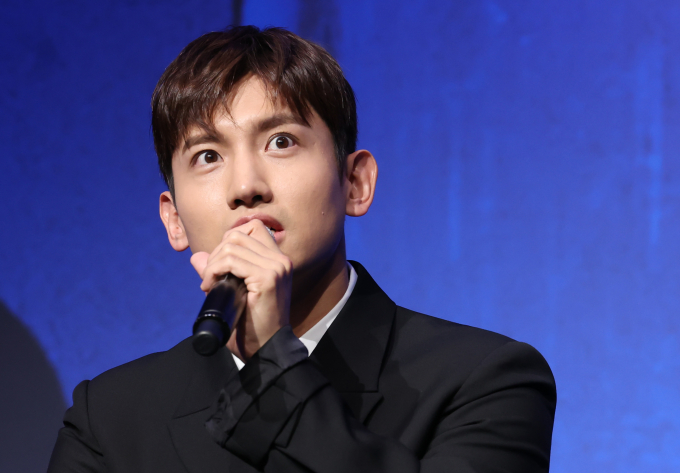 사 그룹 동방신기 멤버 최강창민(본명 심창민)이 서울 압구정동 소재 고가 아파트를 매입했다. 사진은 지난해 12월 서울 콘래드 서울에서 열린 정규 9집 앨범 '20&2' 발매 기념 기자간담회에 참석한 그룹 동방신기 멤버 최강창민. /사진=뉴스1