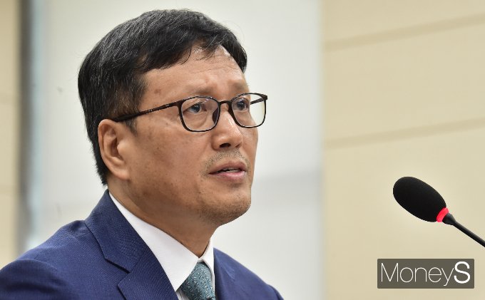 구영배 큐텐그룹 대표 소유의 서울 서초구 고가 아파트에 대한 가압류 결정이 내려졌다. 지난달 30일 서울 영등포구 국회에서 진행된 정무위원회 티몬·위메프 미정산 사태 관련 긴급 현안 질의에 구 대표가 출석했다. /사진=임한별 기자