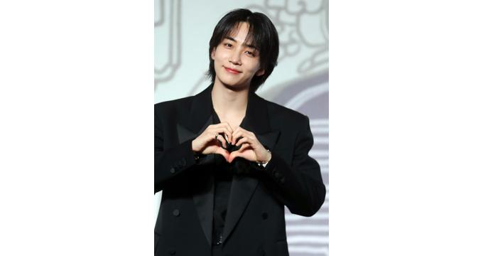 아이돌 그룹 세븐틴 멤버 정한이 올해 하반기 군 입대를 한다는 소식을 알렸다. 사진은 정한이 지난 4월29일 서울 여의도 콘래드호텔 그랜드 볼룸에서 베스트 앨범 '17 IS RIGHT HERE' 발매 기념 글로벌 기자간담회를 열고 포즈를 취하는 모습. /사진=스타뉴스