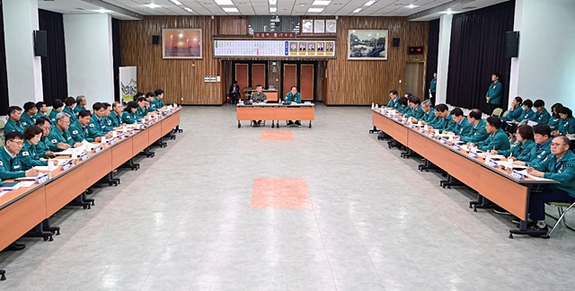 지난 12일 문경시청 대회의실에서 2024년도 을지연습 준비상황 보고회가 열리고 있다./사진제공=경북 문경시