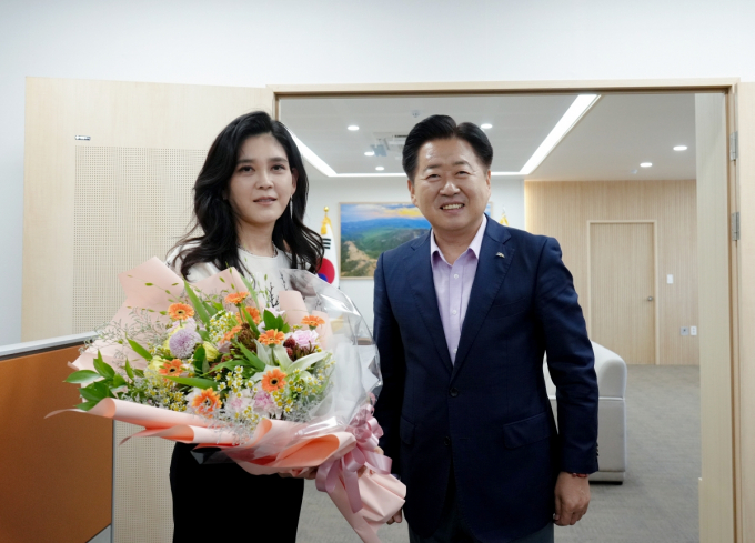 '제주와의 약속' 숙박분야 실천 결의대회에 앞서 이부진 사장과 오영훈 지사는 사전 차담회를 가졌다. /사진=제주특별자치도