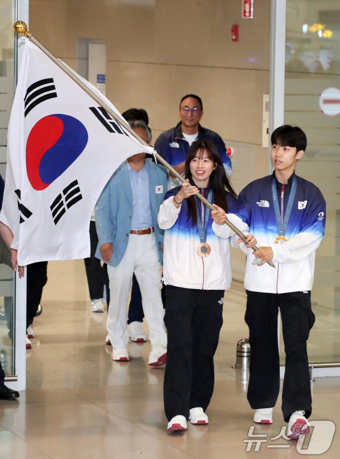 [사진] 태극기 휘날리며