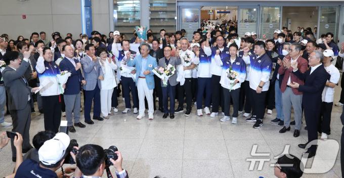 [사진] '역대급 성과' 파리 올림픽 본진 귀국