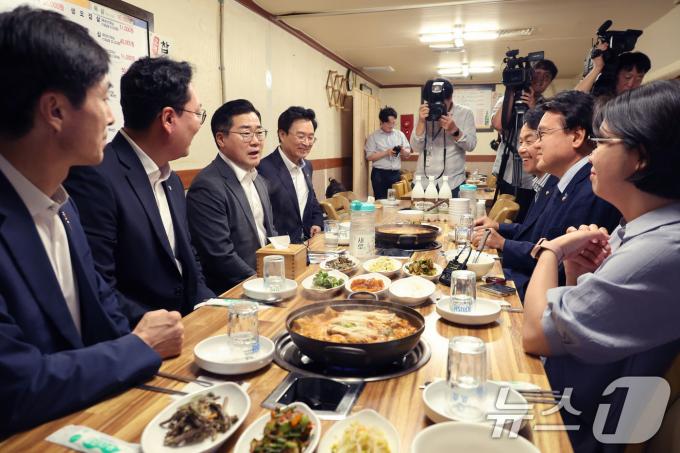 [사진] 야6당 원내대표 만찬 회동