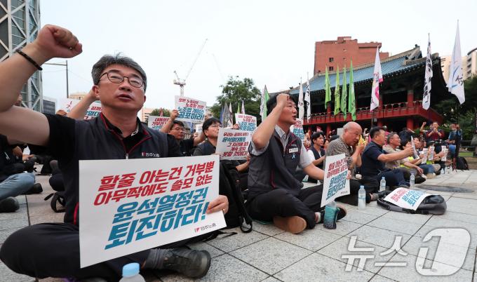 [사진] 윤석열 정권 퇴진 외치는 민주노총