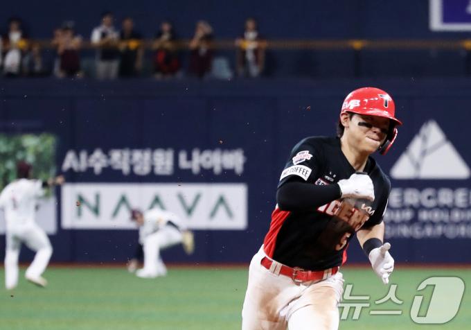 [사진] 김도영, 펜스 직격 3루타 폭발