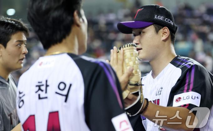 [사진] 호랑이 잠재운 최원태