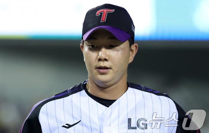 [사진] 유영찬, 무너진 LG 마무리