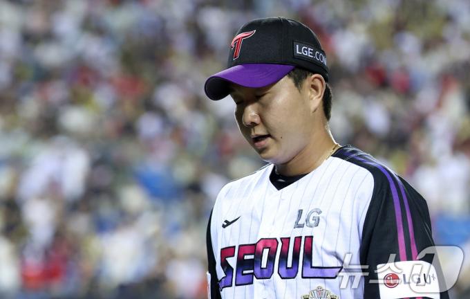 [사진] 최원태 승리 날린 유영찬