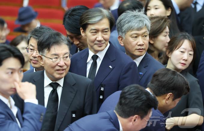 [사진] 조국 대표, 김대중 전 대통령 추도식 참석