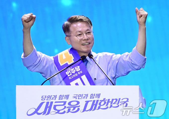 [사진] 정견발표하는 민형배 후보