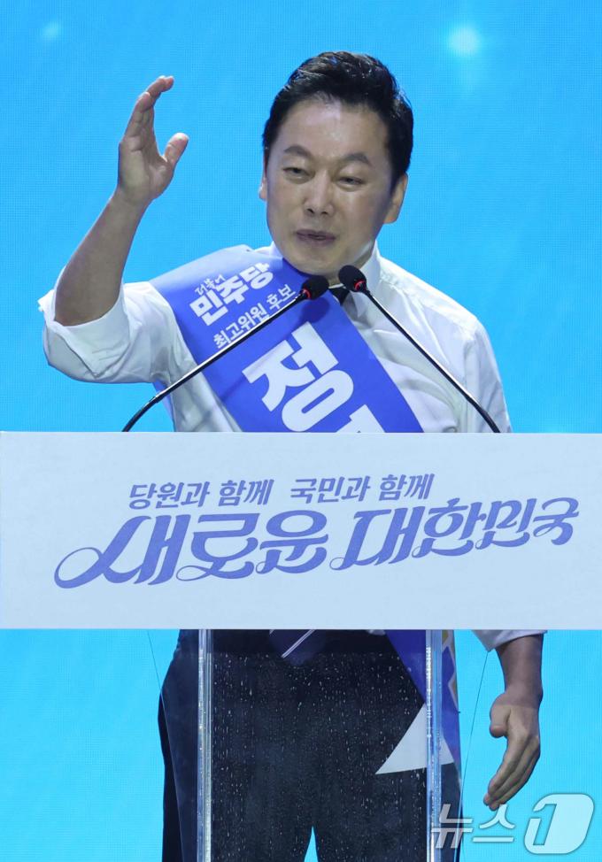 [사진] 정견발표하는 정봉주 후보