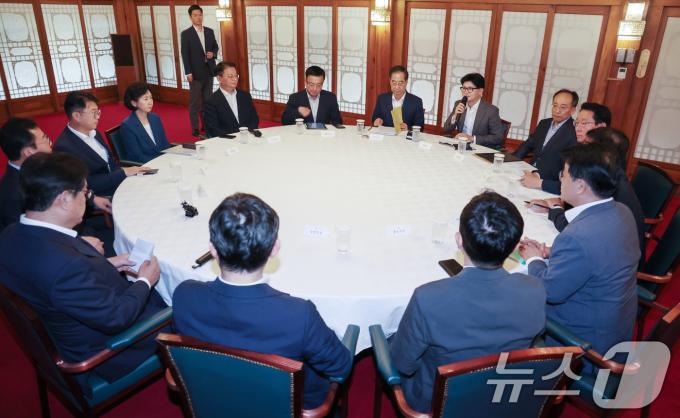[사진] 첫 고위당정협의회에서 모두발언하는 한동훈