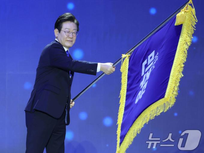 [사진] 이재명 대표 '연임 성공'