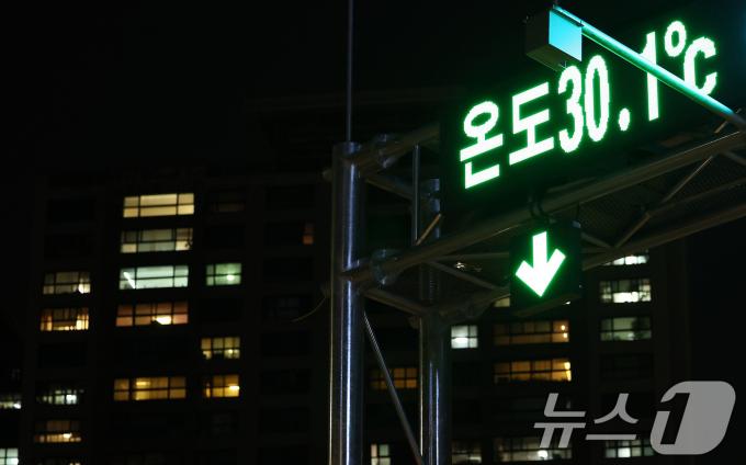 [사진] 잠 못 이루는 밤