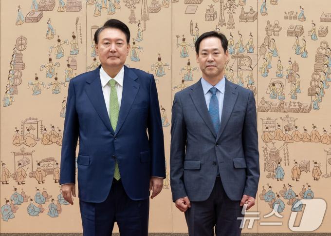 [사진] 윤석열 대통령, 선남국 주브루나이대사 신임장 수여
