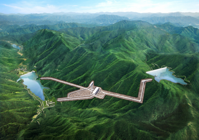 DL이앤씨가 500MW 규모의 '영동양수발전소' 공사를 수주했다. 사진은 영동양수발전소 조감도로 상부 댐(오른쪽)의 물을 하부 댐으로 낙하시켜 전력을 생산한다. /사진=DL이앤씨