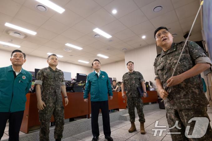 [사진] 윤석열 대통령, 을지프리덤실드 연습 상황 점검