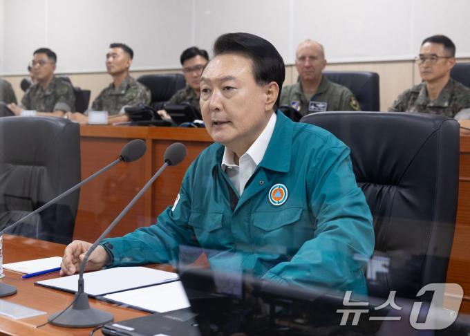 [사진] 윤석열 대통령, UFS 계기 육군 지상작전사령부 방문