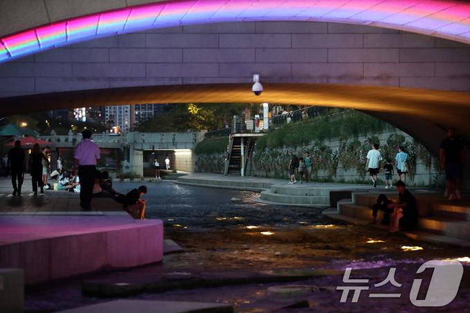 [사진] 폭염에 이어지는 열대야