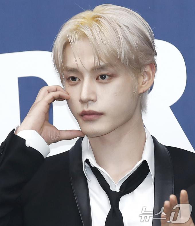 [사진] 김지웅, 볼 하트에 녹네녹아