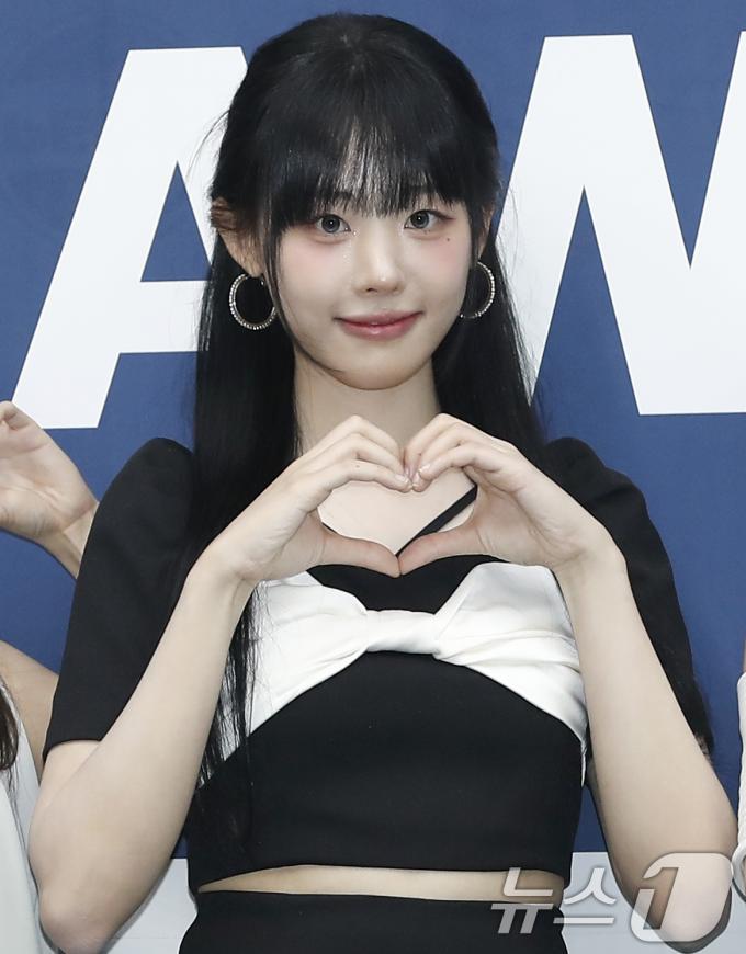 [사진] 히나, 사랑만개 하트