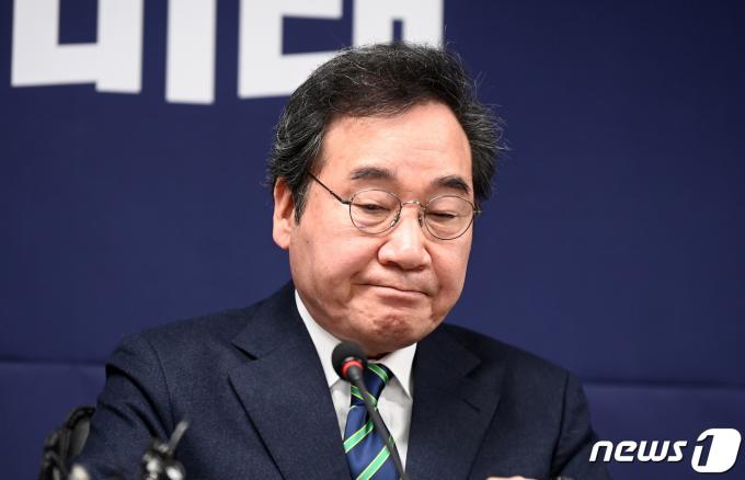 이낙연 새로운미래 공동대표가 지난 2월 20일 오전 서울 여의도 당사에서 열린 현안 관련 기자회견에서 생각에 잠겨 있다. (공동취재) 2024.2.20/뉴스1 ⓒ News1 구윤성 기자