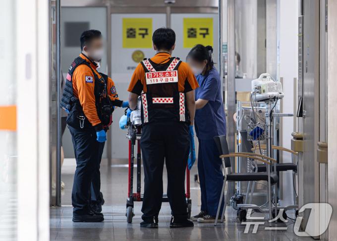 [사진] 아주대병원 전문의 잇단 사표…'그래도 환자 곁에'
