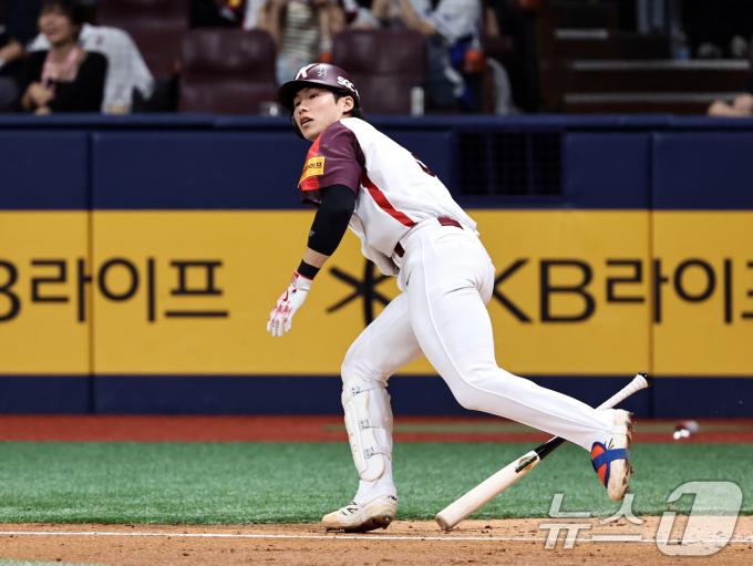 [사진] 안타치는 키움 김혜성