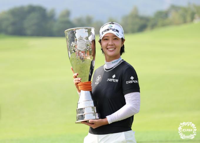 [사진] 박지영, 한화클래식 2024 우승 쾌거
