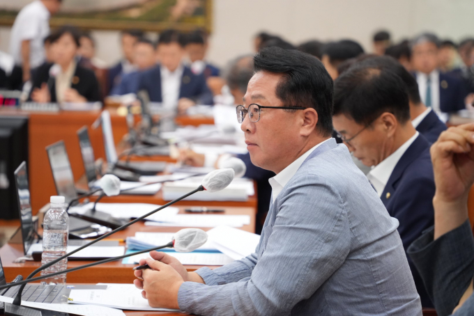 문금주 더불어민주당 의원(고흥군·보성군·장흥군·강진군)이 26일 농해수위 전체회의에서 발언하고 있다./문금주 의원실