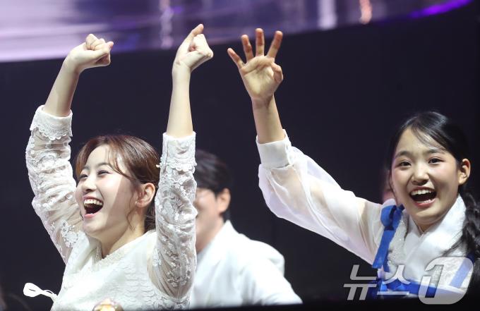 [사진] 오유진·김태연, 상큼 발랄 소녀들