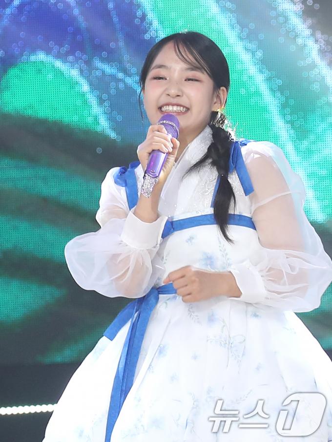 [사진] 김태연, 행복 요정