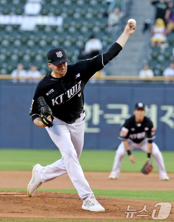 [사진] KT 벤자민 '반드시 이긴다'