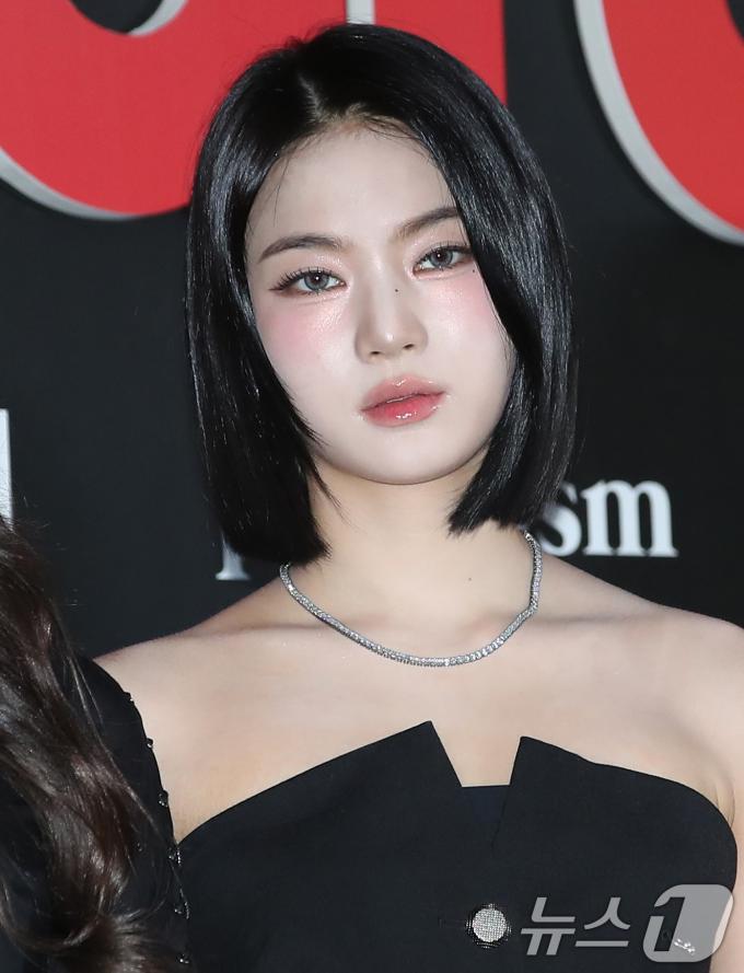 [사진] 아이사, 신비로운 눈빛