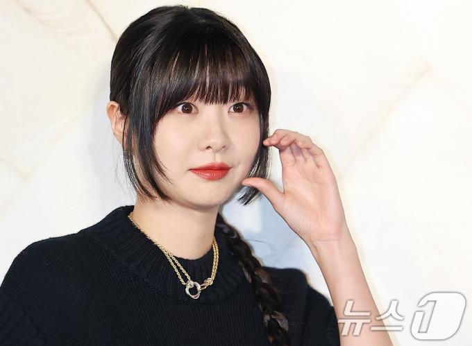 [사진] 김다미, 귀요미 볼하트