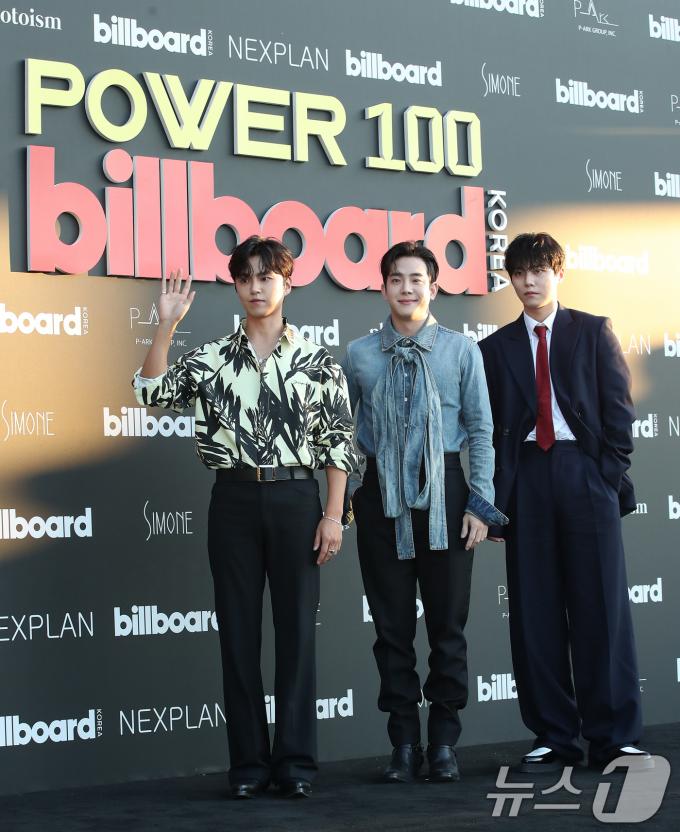 [사진] 더로즈, 빌보드 케이 파워 100 행사 참석