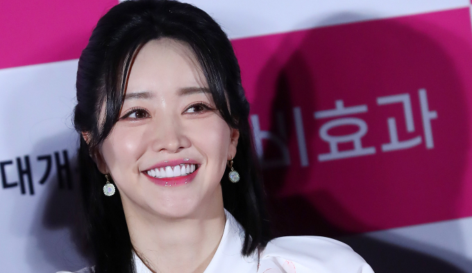 홍수아가 중국 재벌에게 프러포즈를 받은 일화를 공개한다. 사진은 지난해 6월 서울 용산구 아이파크몰 CGV에서 진행된 영화 '나비효과' 언론시사회에 참석한 배우 홍수아. /사진=머니투데이 