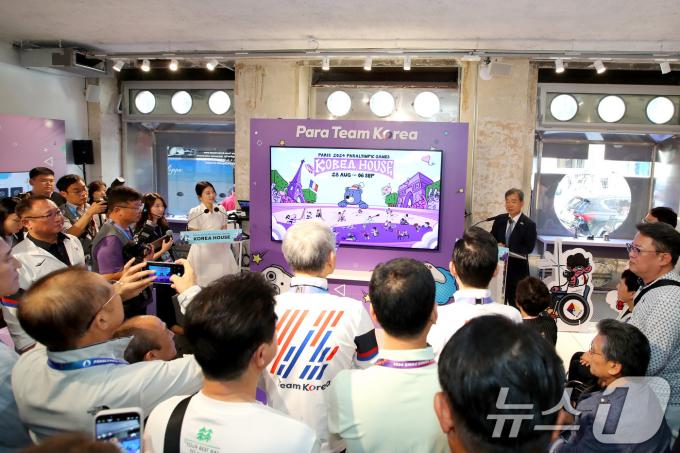 [사진] 축사하는 최재철 주프랑스 대한민국 대사
