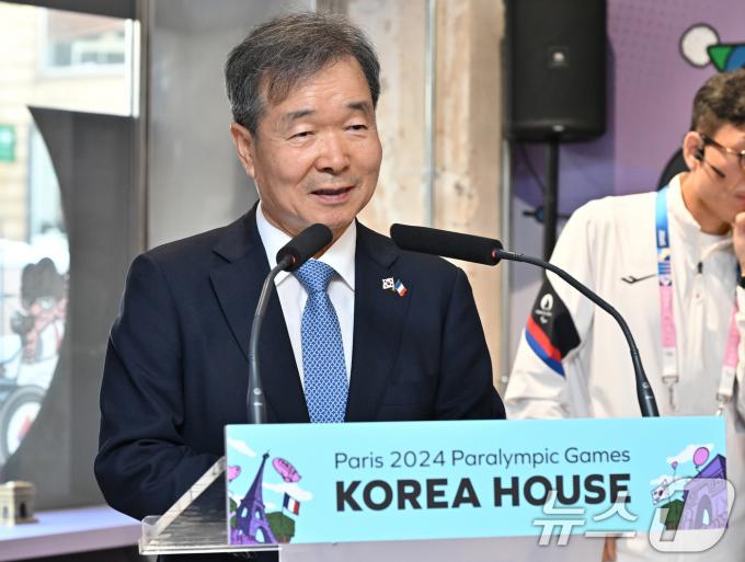 [사진] 축사하는 최재철 주프랑스 대한민국 대사