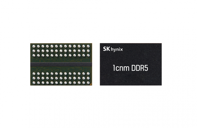 SK하이닉스가 세계 최초로 10나노급 6세대 1c 미세공정을 적용한 16Gb(기가비트) DDR5 D램을 개발했다. 사진은 SK하이닉스 1c DDR5_01. /사진=SK하이닉스