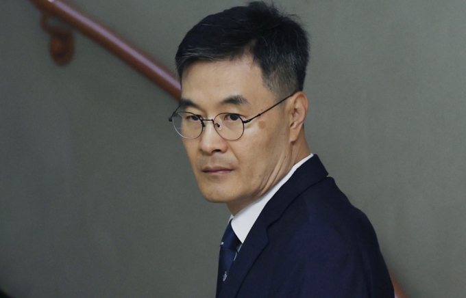고(故) 이예람 중사 사망 사건 수사에 불법 개입한 혐의로 기소된 전익수 전 공군본부 법무실장이 29일 서울 서초구 서울고등법원에서 열린 항소심 선고기일에 출석하고 있다. /사진=뉴시스