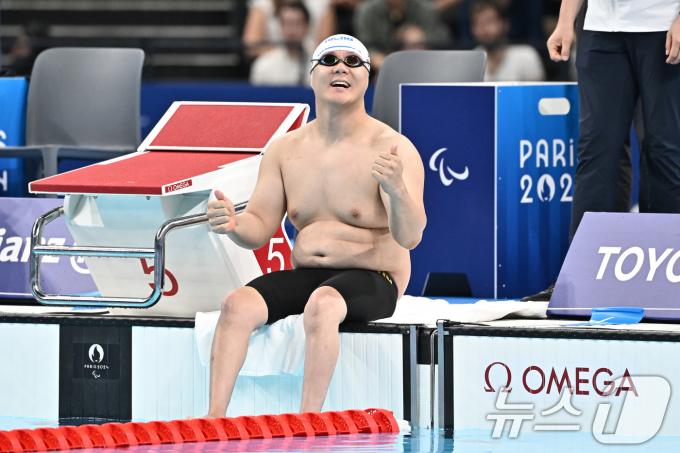 [사진] 평영 50m 결선 앞둔 조기성