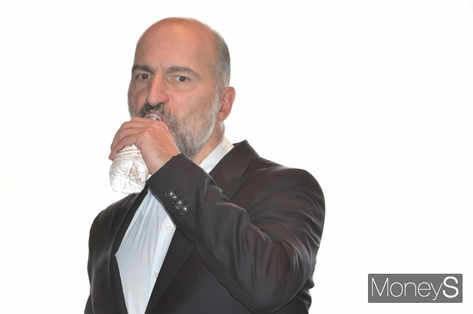 [머니S포토] 다라 코스로샤히 CEO 