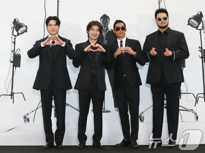 [사진] 지오디, 국민그룹의 하트
